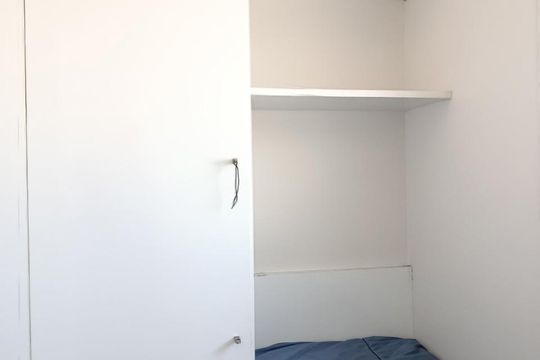 Compra apartamento com varanda, 3 quartos e academia no condomínio. — Área de Serviço - quarto