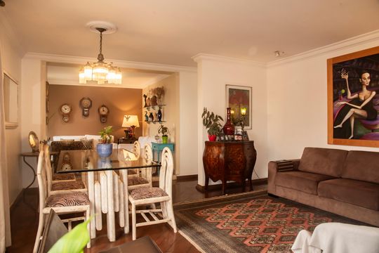 Apartamento com 4 quartos, varanda e academia na Vila Clementino, perfeito para comprar. — Sala 1