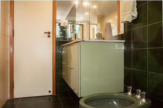 Apartamento com 4 quartos, varanda e academia na Vila Clementino, perfeito para comprar. — Banheiro