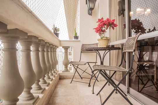 Apartamento com 4 quartos, varanda e academia na Vila Clementino, perfeito para comprar. — Varanda da Sala 1