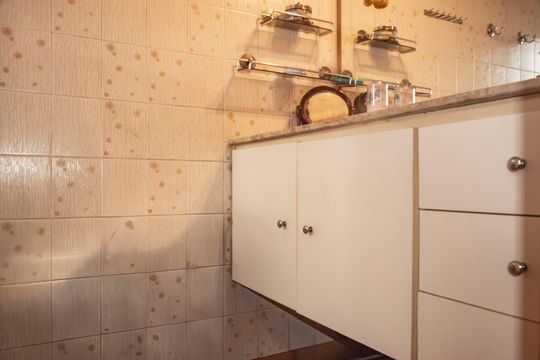 Apartamento com 4 quartos, varanda e academia na Vila Clementino, perfeito para comprar. — Banheiro da Suíte 1