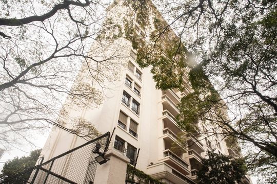 Apartamento com 4 quartos, varanda e academia na Vila Clementino, perfeito para comprar. — Fachada