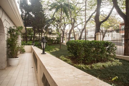 Apartamento com 4 quartos, varanda e academia na Vila Clementino, perfeito para comprar. — Hall de entrada