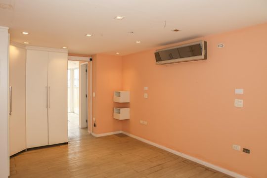 Apartamento com 5 quartos e varanda gourmet em condomínio com churrasqueira para comprar. — Suíte 3