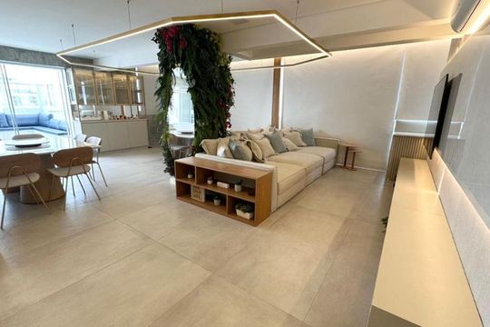 Comprar apartamento mobiliado em Campo Belo, 2 quartos, piscina e churrasqueira no condomínio, com closet. — foto 3