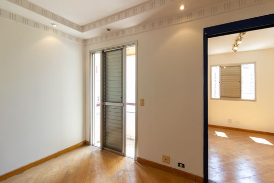 Comprar apartamento com 3 quartos e academia no condomínio. — Closet da Suíte