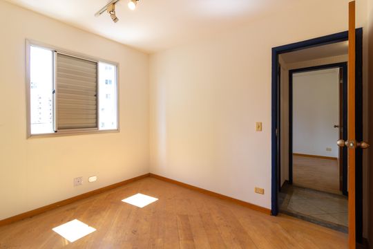 Comprar apartamento com 3 quartos e academia no condomínio. — Suíte
