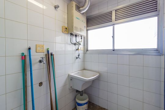 Comprar apartamento com 3 quartos e academia no condomínio. — Cozinha e Área de Serviço