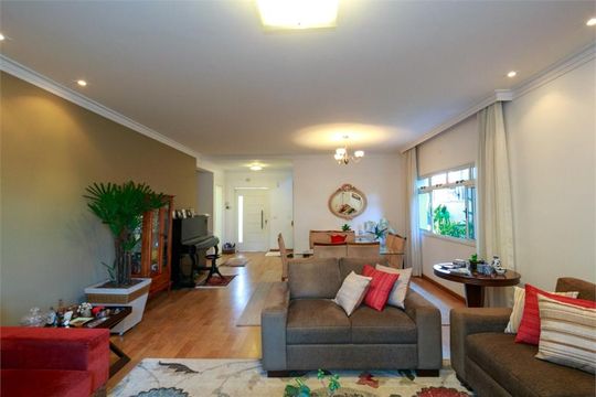 Venda de casa mobiliada no Campo Belo, com 4 quartos. — foto 5