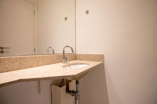 Apartamento com 1 quarto para alugar na Cidade Monções. — Banheiro