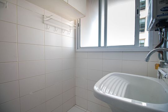 Apartamento com 1 quarto para alugar na Cidade Monções. — Área de Serviço