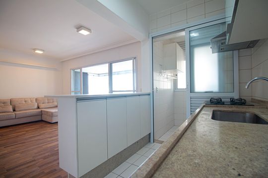 Apartamento com 1 quarto para alugar na Cidade Monções. — Cozinha