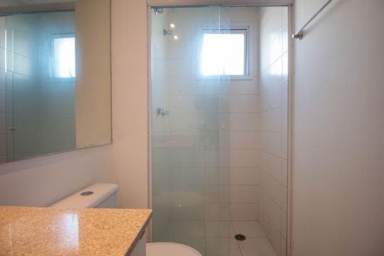 Apartamento com 1 quarto para alugar na Cidade Monções. — Banheiro da Suíte