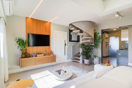 Comprar apartamento no Brooklin Novo com 3 quartos, mobiliado e ideal para quem tem animais de estimação. — Sala