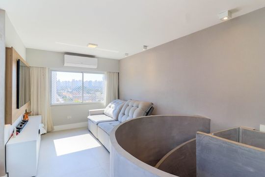 Comprar apartamento no Brooklin Novo com 3 quartos, mobiliado e ideal para quem tem animais de estimação. — Sala de TV