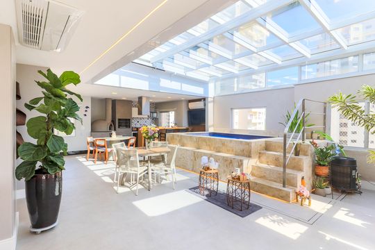 Comprar apartamento no Brooklin Novo com 3 quartos, mobiliado e ideal para quem tem animais de estimação. — Espaço Gourmet/Piscina