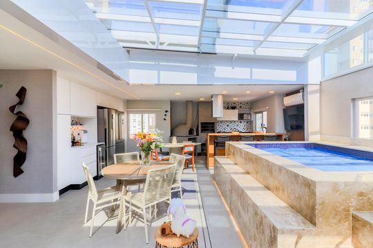 Comprar apartamento no Brooklin Novo com 3 quartos, mobiliado e ideal para quem tem animais de estimação. — Espaço Gourmet/Piscina