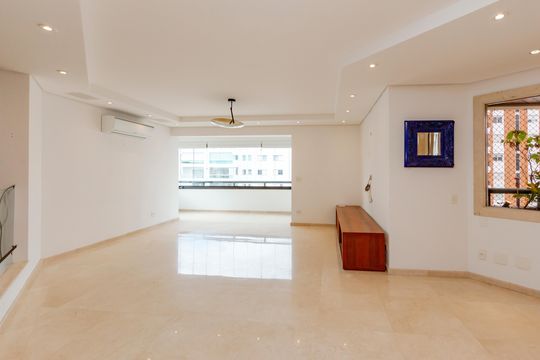 Comprar apartamento no Campo Belo com 3 quartos e piscina no condomínio. — foto 1