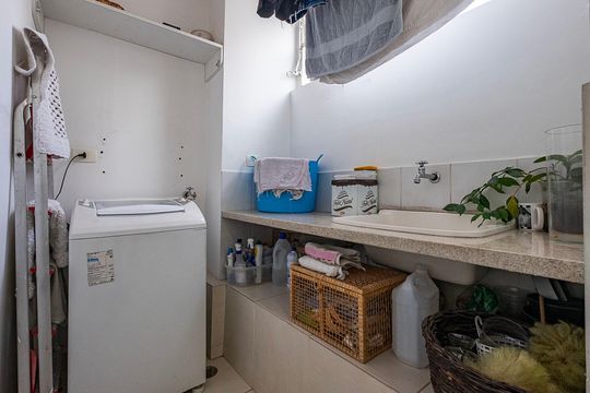Apartamento com 3 quartos, 1 suíte, ideal para comprar. — Área de Serviço
