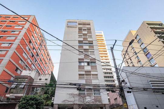 Apartamento com 3 quartos, 1 suíte, ideal para comprar. — Fachada