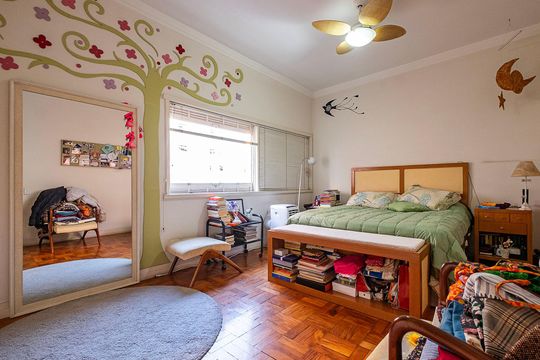 Apartamento com 3 quartos, 1 suíte, ideal para comprar. — Quarto 2