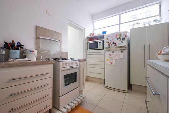 Apartamento com 3 quartos, 1 suíte, ideal para comprar. — Cozinha