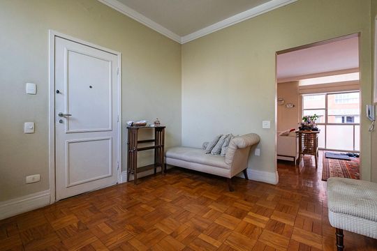 Apartamento com 3 quartos, 1 suíte, ideal para comprar. — Escritório
