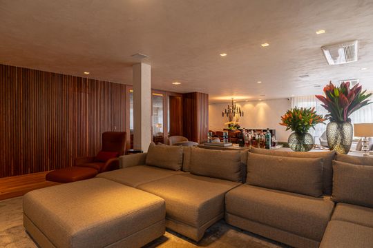 Apartamento na Bela Vista com 4 quartos e closet. Ideal para quem busca venda em localização privilegiada. — Sala