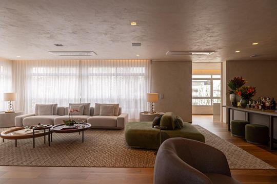 Apartamento na Bela Vista com 4 quartos e closet. Ideal para quem busca venda em localização privilegiada. — Sala