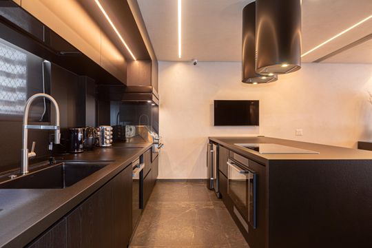 Apartamento na Bela Vista com 4 quartos e closet. Ideal para quem busca venda em localização privilegiada. — Cozinha