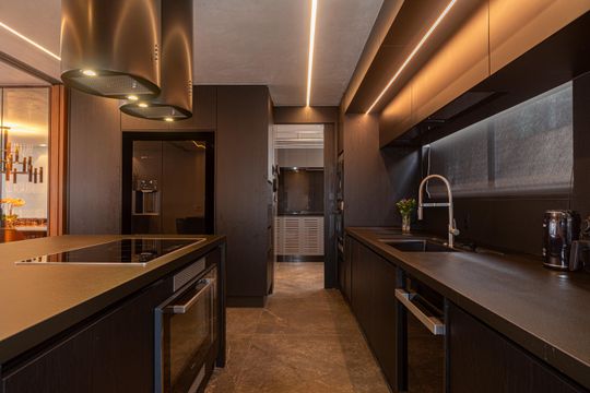 Apartamento na Bela Vista com 4 quartos e closet. Ideal para quem busca venda em localização privilegiada. — Cozinha