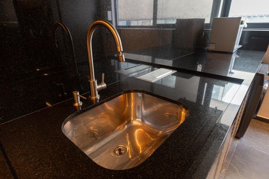 Apartamento na Bela Vista com 4 quartos e closet. Ideal para quem busca venda em localização privilegiada. — Área de Serviço