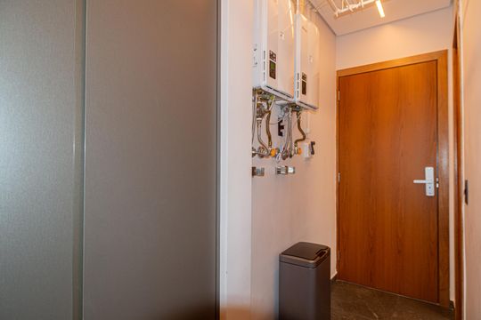 Apartamento na Bela Vista com 4 quartos e closet. Ideal para quem busca venda em localização privilegiada. — Área de Serviço