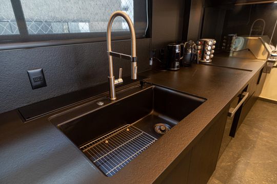 Apartamento na Bela Vista com 4 quartos e closet. Ideal para quem busca venda em localização privilegiada. — Cozinha