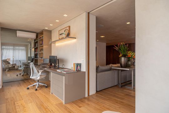 Apartamento na Bela Vista com 4 quartos e closet. Ideal para quem busca venda em localização privilegiada. — Escritório 1