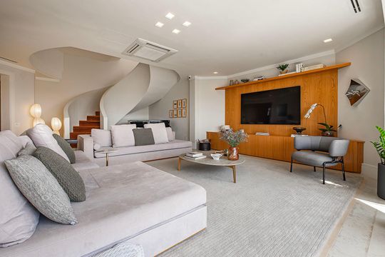 Compra apartamento em Alto de Pinheiros com 7 quartos, 5 suítes e varanda gourmet. — foto 1