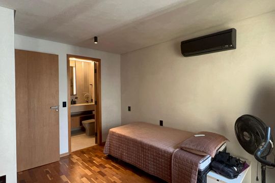 Venda de apartamento mobiliado em Cerqueira César com 3 quartos, 2 suítes e churrasqueira. — Suíte 1