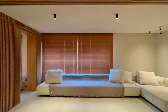 Venda de apartamento mobiliado em Cerqueira César com 3 quartos, 2 suítes e churrasqueira. — Sala de TV