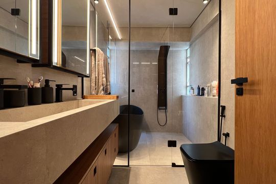 Venda de apartamento mobiliado em Cerqueira César com 3 quartos, 2 suítes e churrasqueira. — Banheiro da Suíte 2