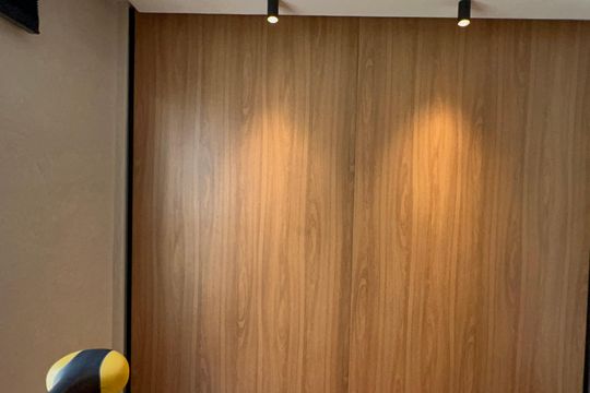 Venda de apartamento mobiliado em Cerqueira César com 3 quartos, 2 suítes e churrasqueira. — Suíte 1