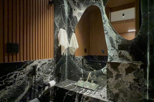 Venda de apartamento mobiliado em Cerqueira César com 3 quartos, 2 suítes e churrasqueira. — Lavabo