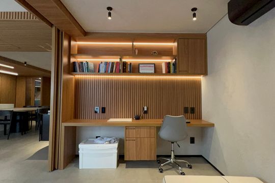 Venda de apartamento mobiliado em Cerqueira César com 3 quartos, 2 suítes e churrasqueira. — Quarto