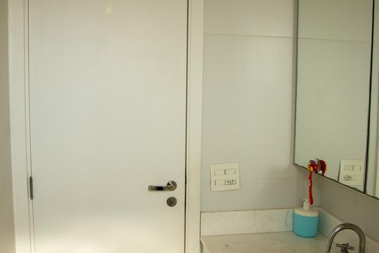Apartamento para comprar: 3 quartos, closet, academia, mobiliado. — Banheiro da Suíte 2