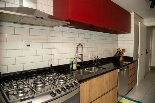 Apartamento para comprar: 3 quartos, closet, academia, mobiliado. — Cozinha e Área de Serviço