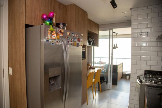 Apartamento para comprar: 3 quartos, closet, academia, mobiliado. — Cozinha e Área de Serviço