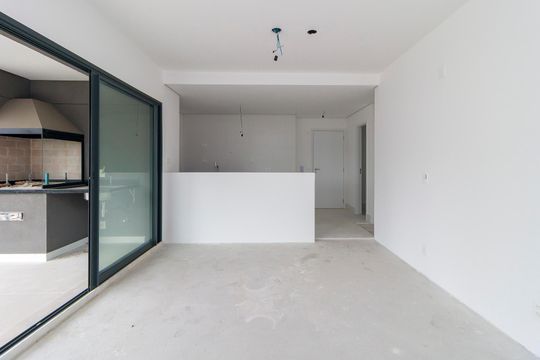 Venda de apartamento no Brooklin com 2 quartos, varanda e condomínio com piscina e churrasqueira. — Sala