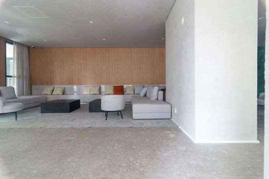 Venda de apartamento no Brooklin com 2 quartos, varanda e condomínio com piscina e churrasqueira. — Área comum - Salão de Festas