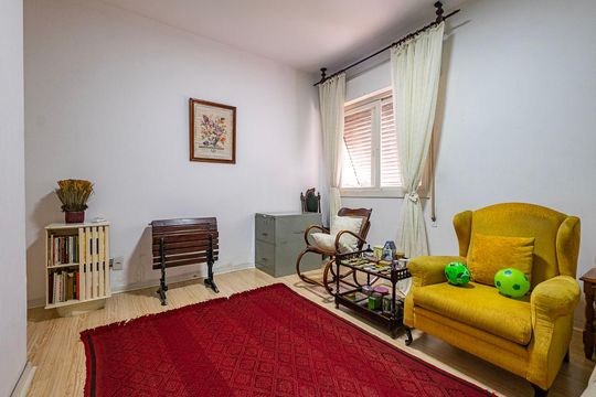 Compra apartamento em Cerqueira César com 3 quartos. — Quarto 2