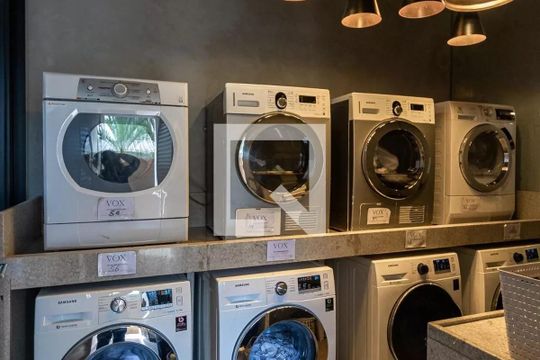 Venda de apartamento mobiliado, 2 quartos, closet e aceita pets. — Lavanderia
