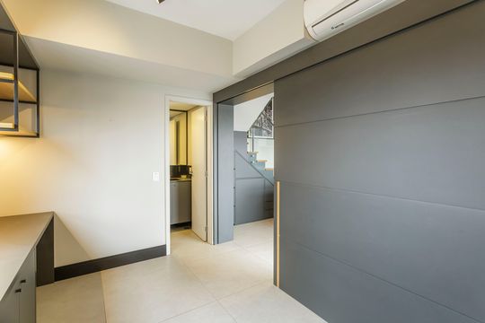 Venda de apartamento mobiliado, 2 quartos, closet e aceita pets. — Suíte 1